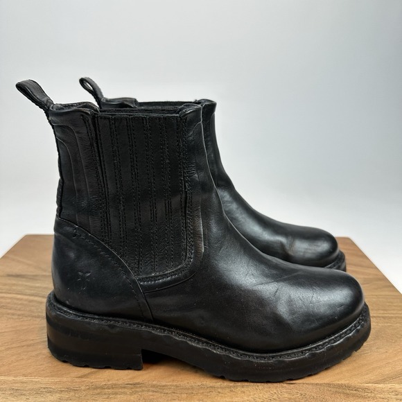 Womens Frye Ella Moto Chelsea Black Leather Casual Ankle Boots Booties Size 6 B - Picture 1 of 8